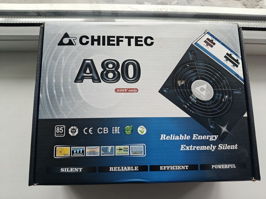Блок питания Chieftec 750W CTG-750C