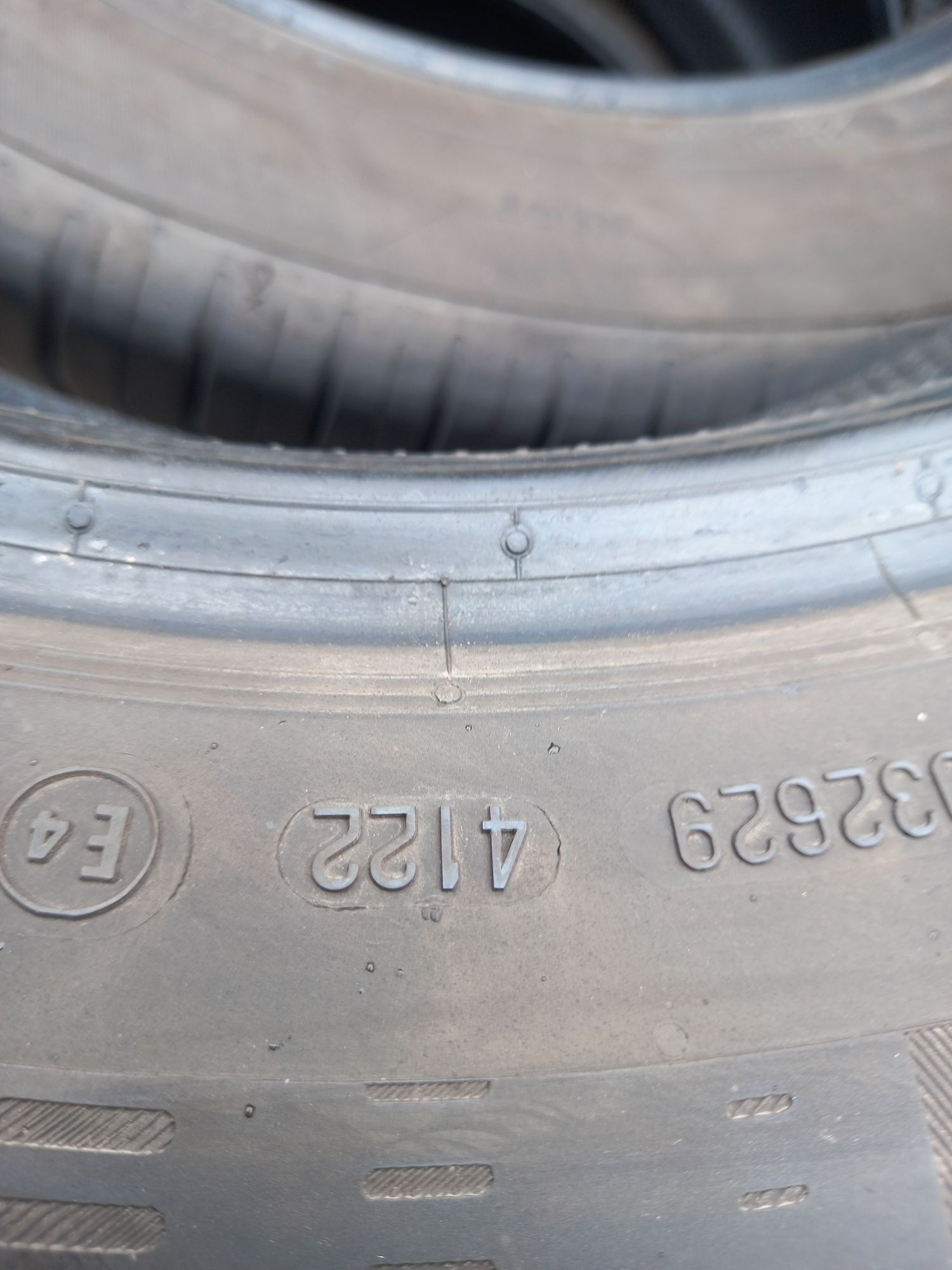 Opony używane jak nowe 235/55/17 continental 2x8 mm 2022 rok prod