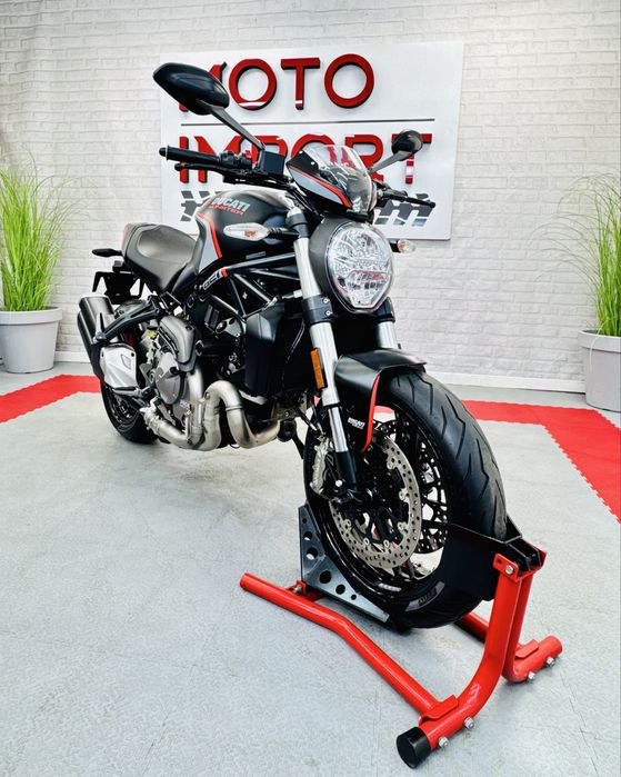 мотоцикл Ducati Monster 821 2020 р в оригіналі тільки з Японії
