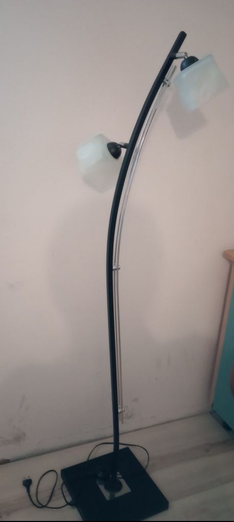 Sprzedam w zestawie lampę stojącą i wiszącą
