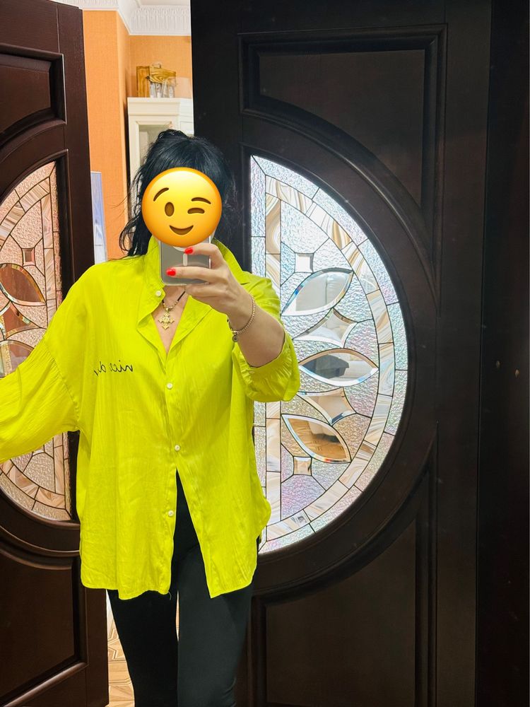 Продам яркую шелковую рубашку  Oversize
