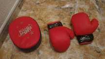Conjunto de boxe para criança