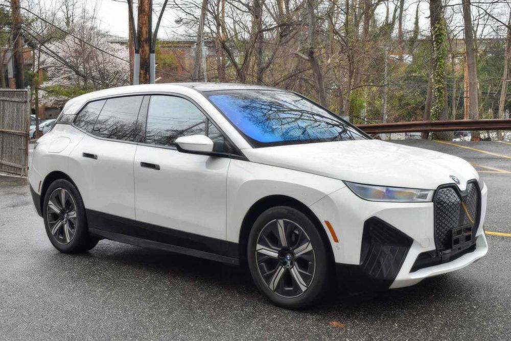 BMW iX xDrive50      2022