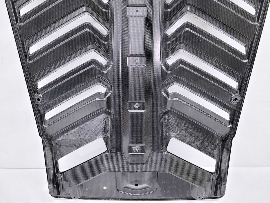 Lamborghini Huracan STO - klapa tylna pokrywa silnika maska - CARBON