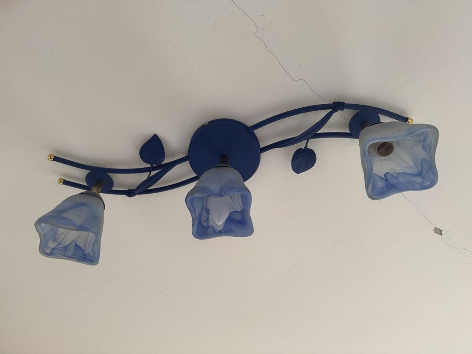 Продам люстру светильник потолочный