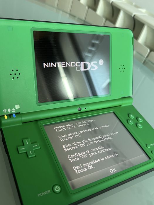 Nintendo DS XL Verde