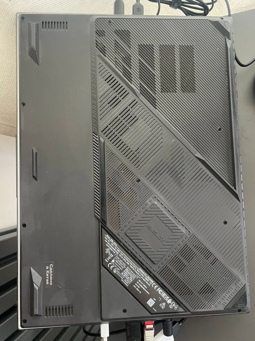 Laptop ASUS ROG Strix G18 (G814JV)