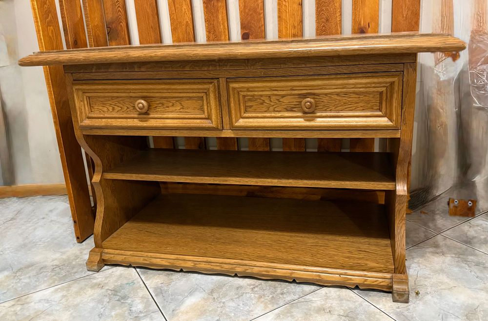 Szafka drewniana pod telewizor