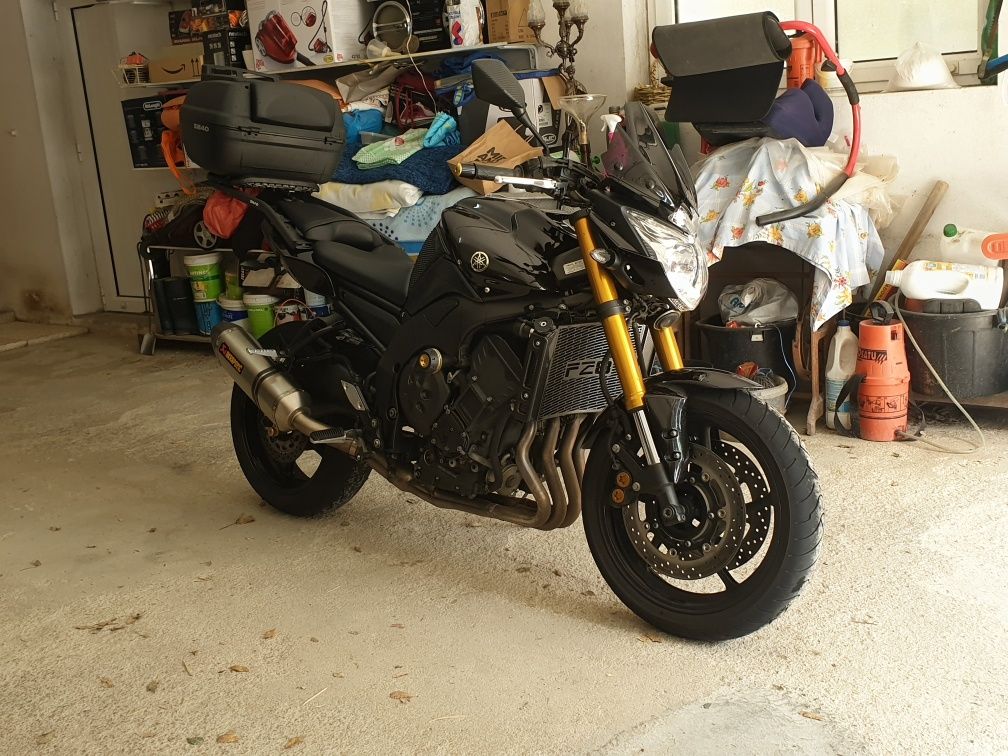 Yamaha FZ8 (Fazer 800)