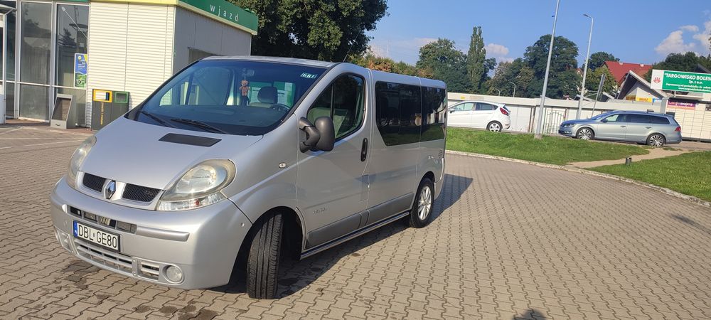 Prywatny Renault Trafic 2.5 z 2004 Passenger. Ideał.