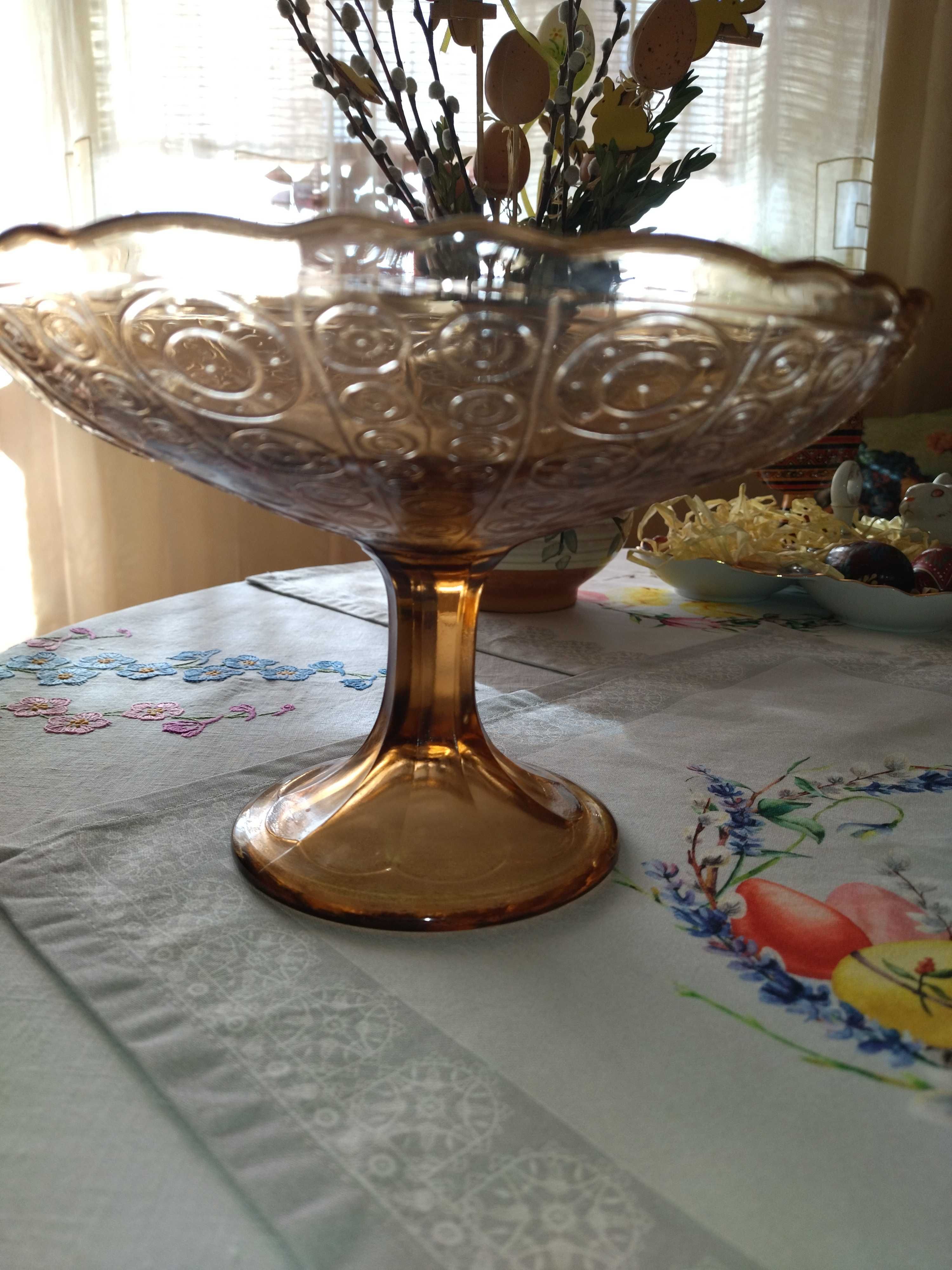 Цветное стекло,вазы,фруктовницы.100 грн