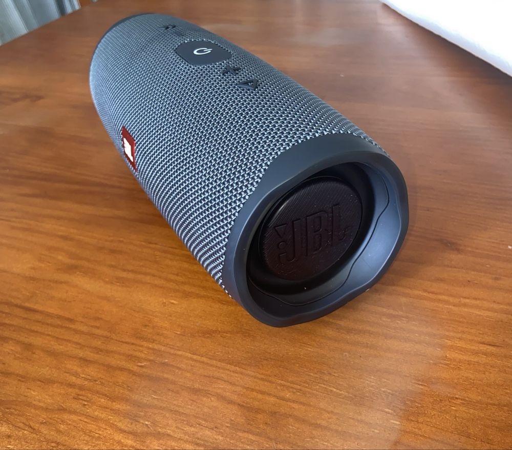 JBL Charge Essential 2