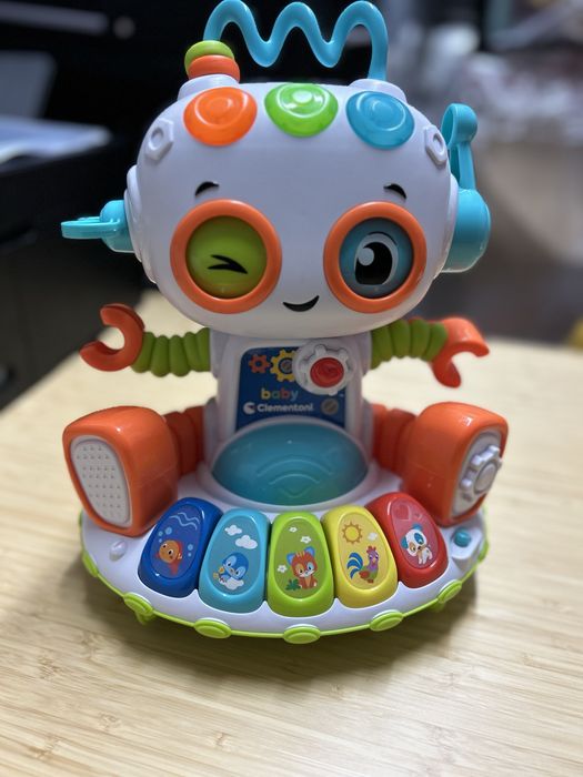 Robot musical clementoni