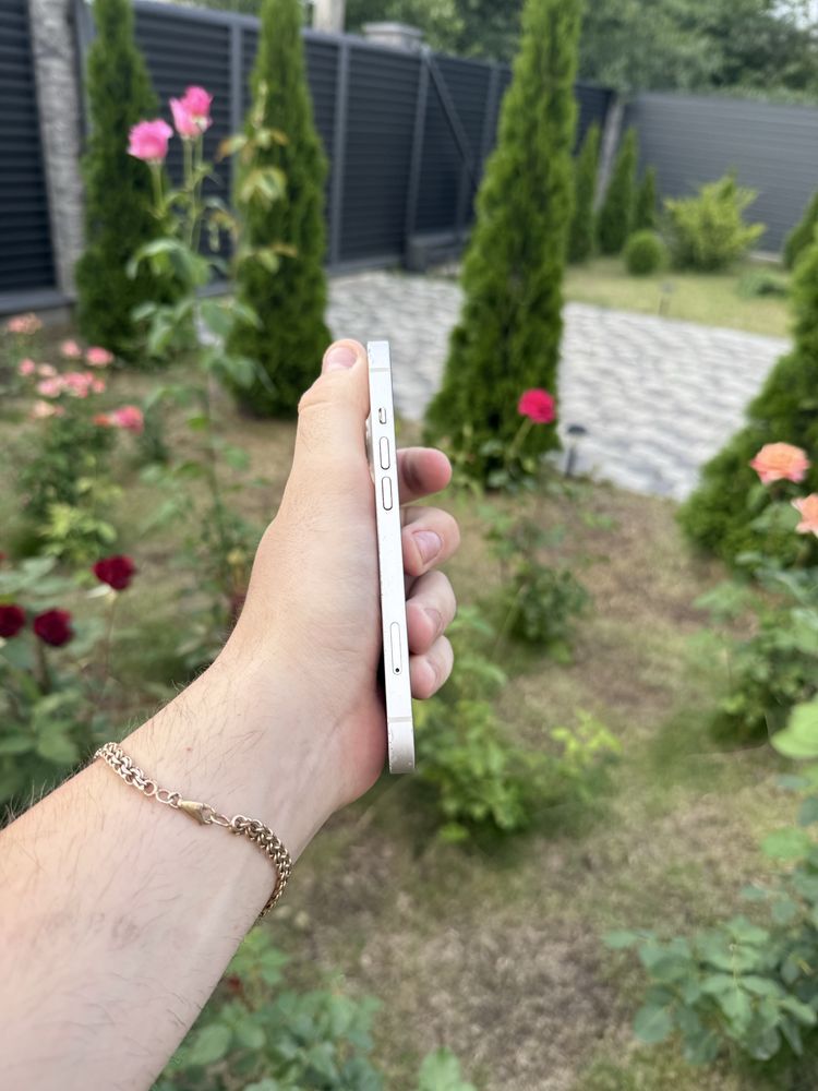 Iphone 13 чудовий стан, все працює Neverlock