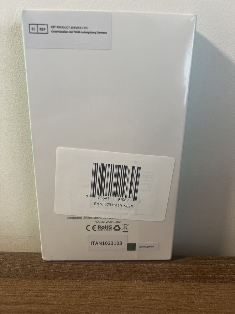 Smartwatch zegarek  AUKEY LS02 jest wyposażony w duży ekran TFT