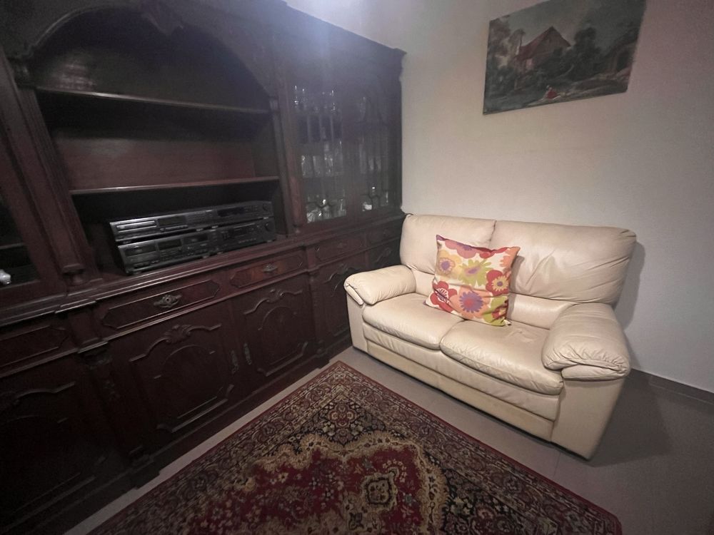 Movel de sala em madeira maciça