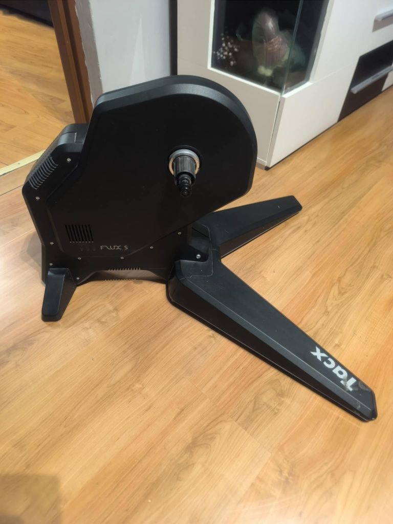 Trenażer Garmin tacx flux s Smart