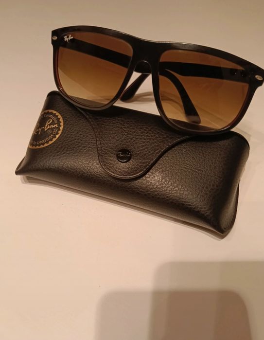 Óculos de sol Rayban modelo 4147