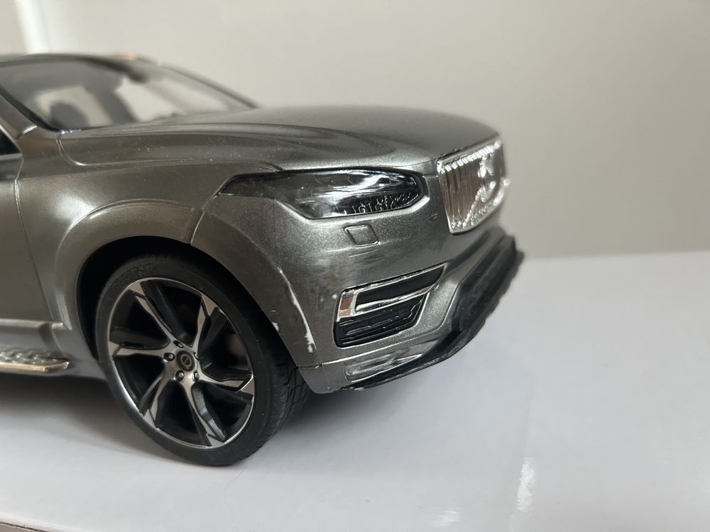 Samochód R/C Volvo XC90 1:14, zdalnie sterowany