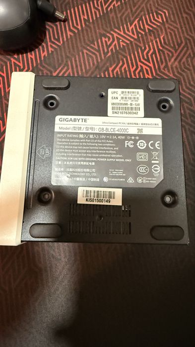 Vendo Mini Pc Gigabyte 8gb ram ddr4 ssd 120gb