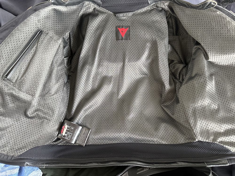 Kombinezon Dainese Avro D2 r.52