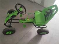 Kart a pedais para criança