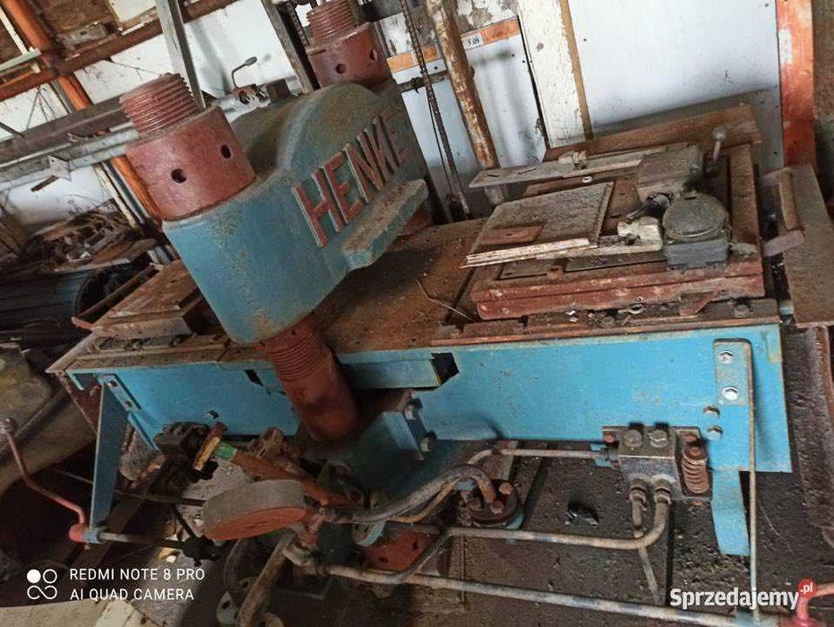 Prasa hydrauliczna 400 ton ,3  FORMY DO PŁYT CHODNIKOWYCH ,
