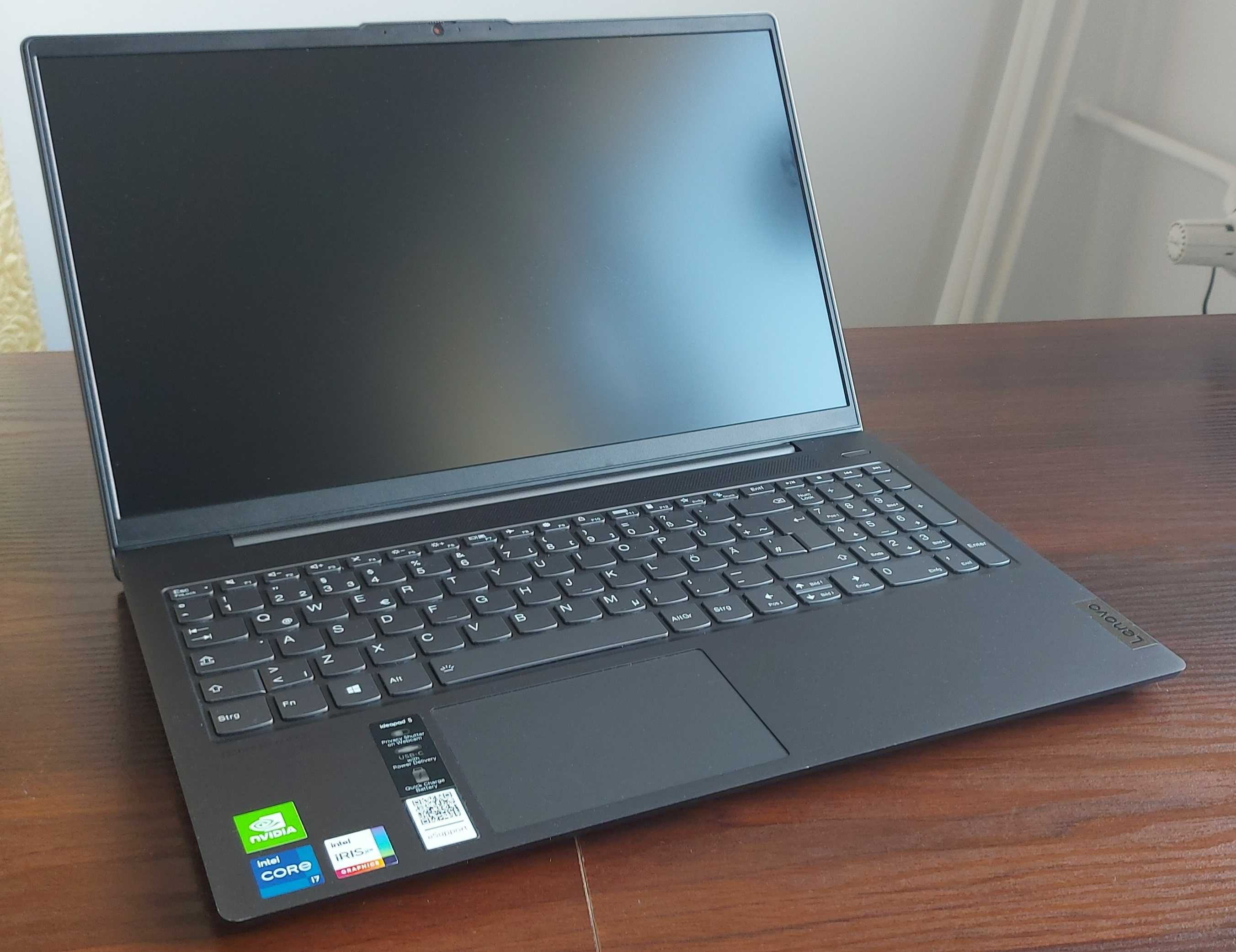 Laptop Lenovo Ideapad 5 15ITL05 / i7-1165G7 / 16 GB / NVIDIA MX450