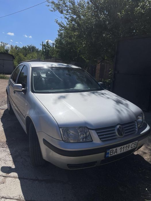 Продам авто Volkswagen Bora 1.6 2000