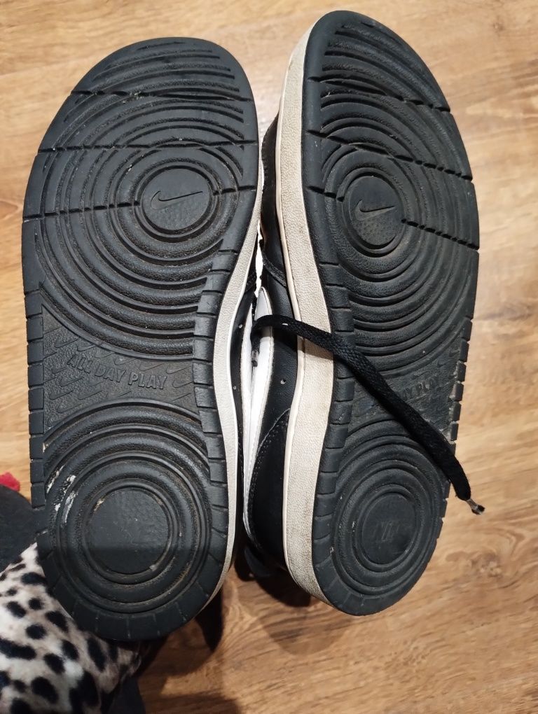 Czarne adidasy damskie rozm 39 Nike