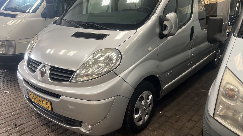 Renault Master 2  2.5 tdi на Гайки