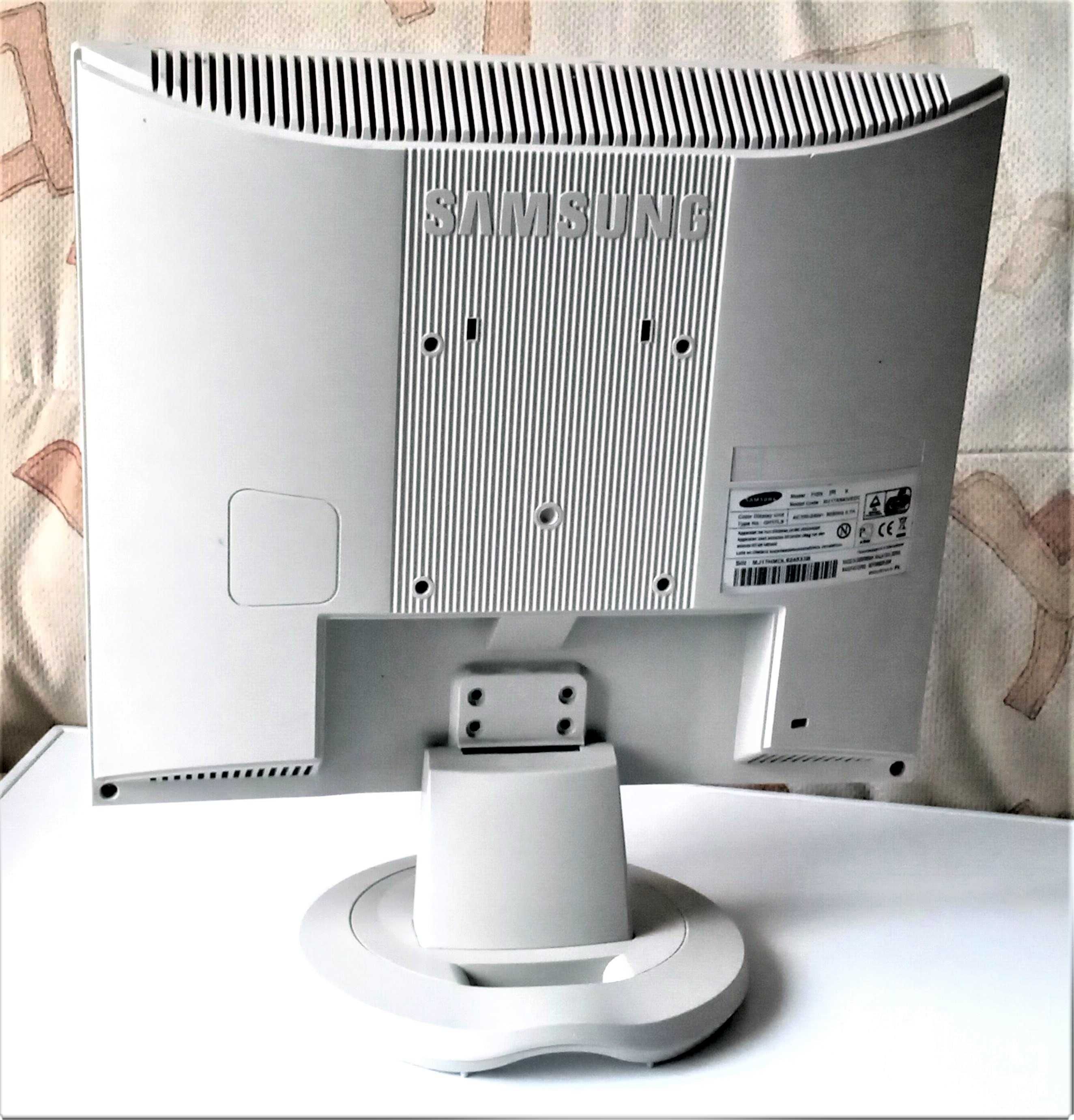 Монитор 17" дюймов Samsung SyncMaster 710N