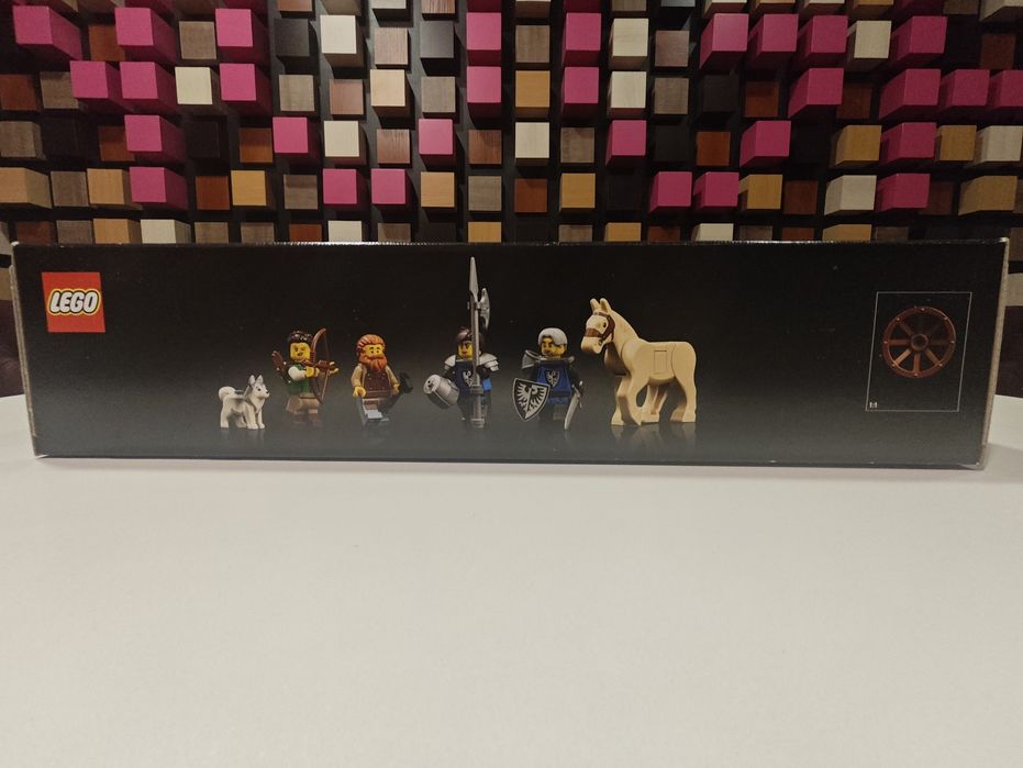 Конструктор LEGO IDEAS 21325 Середньовічна кузня (2164 Деталі)