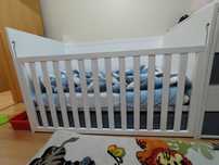 Cama criança com gaveta e fraldário