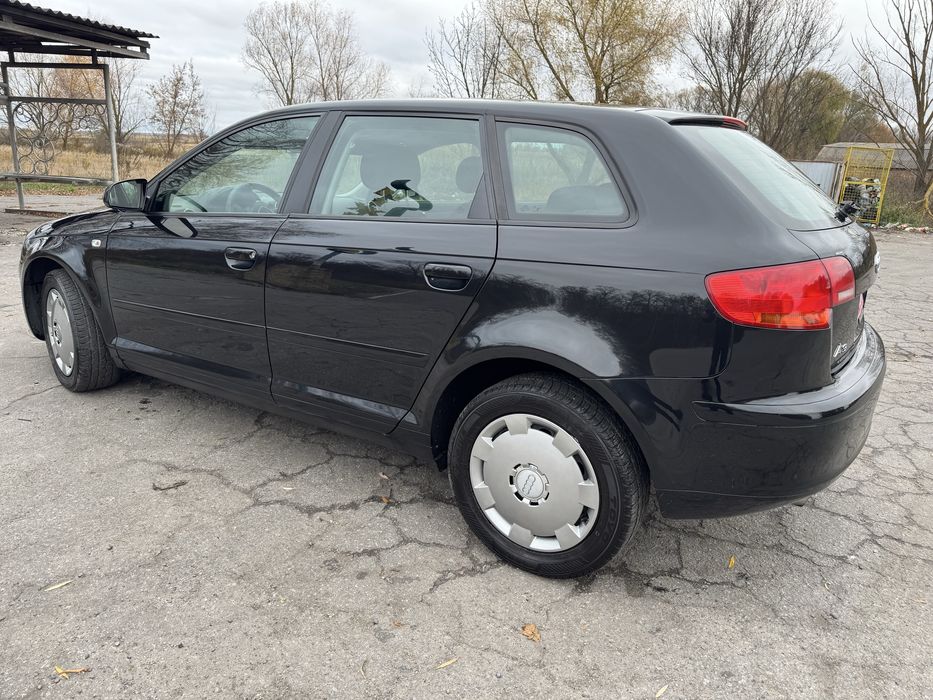 Ауді А3 1.6 бензин