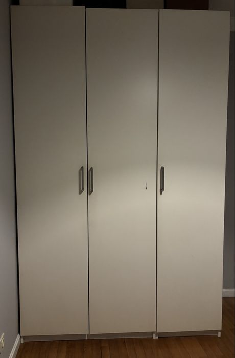 Roupeiro 3 portas Ikeia