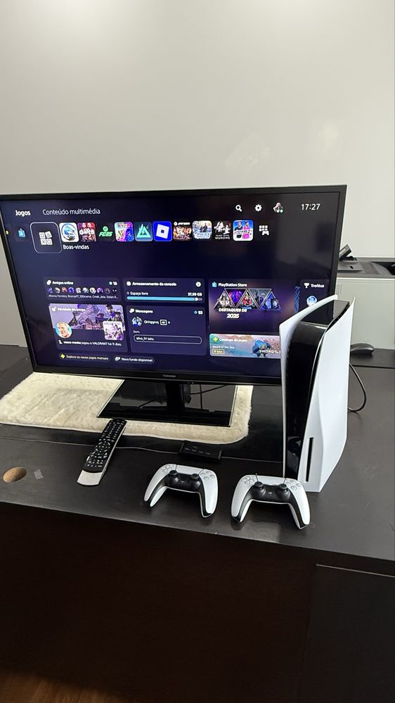 Ps5 standard completamente nova com 2 comandos