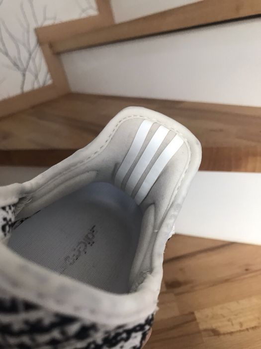 Yeezy boost 350 zebra size 7.5