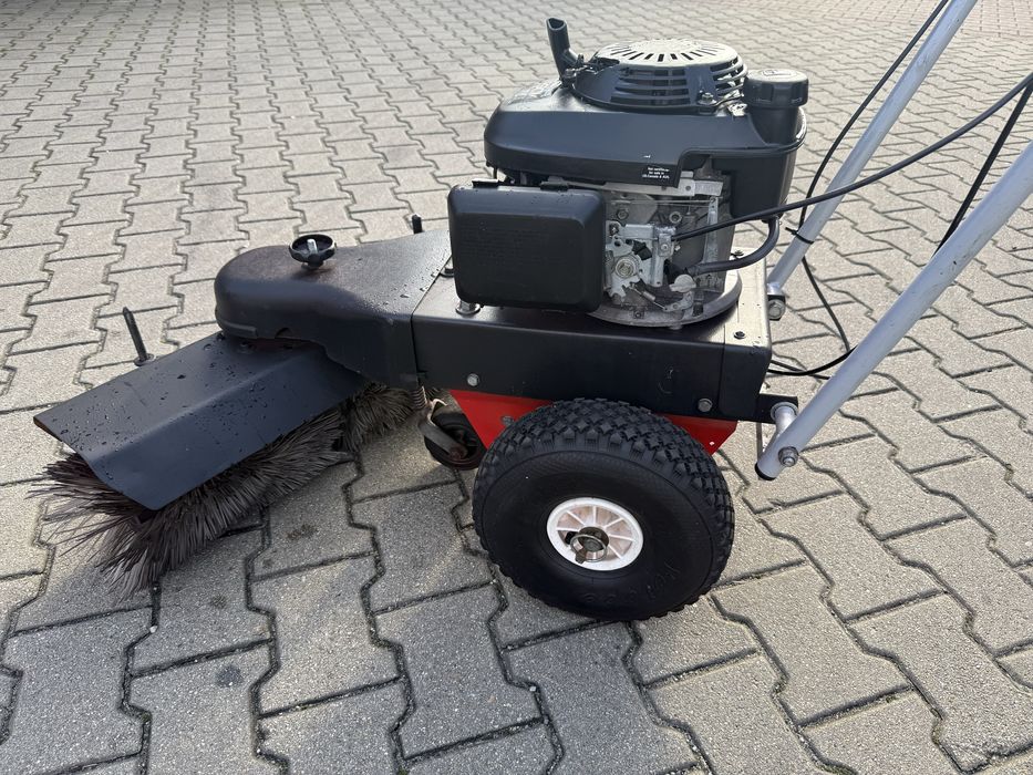 Zamiatarka/odśnieżarka