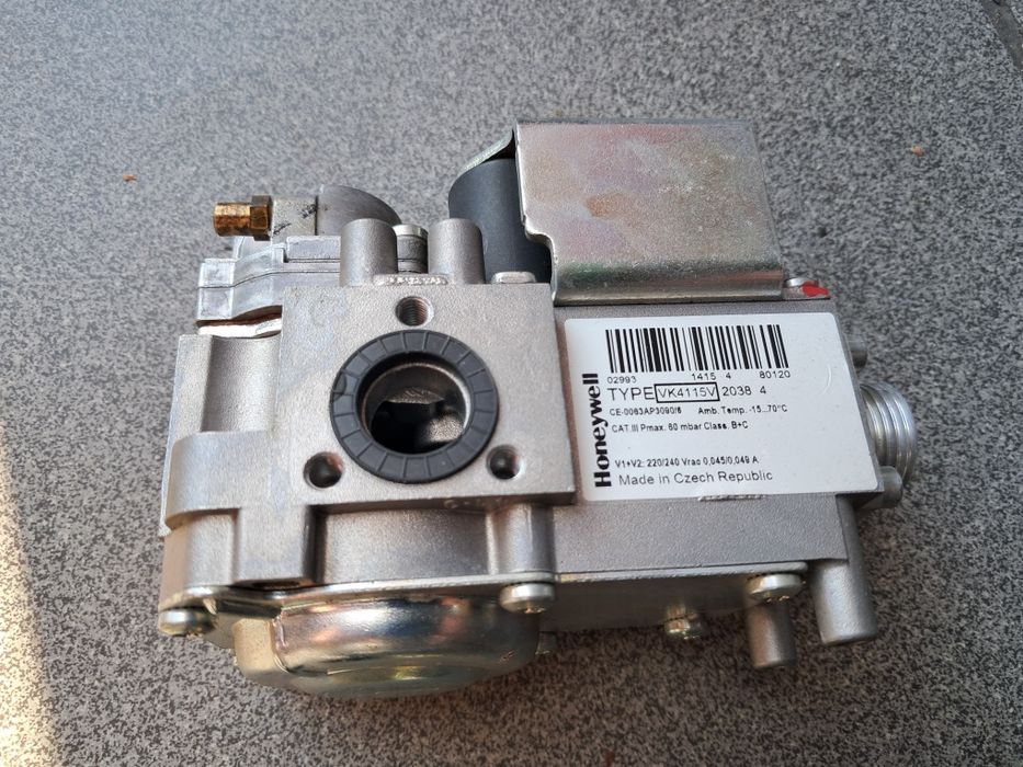 Zawór gazowy blok gazowy VK4115V Honeywell Termet Crystal Ecocondens