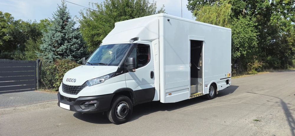 Iveco DAILY  70c demo car wystawowy mobilny serwis sklep rally car snap-on