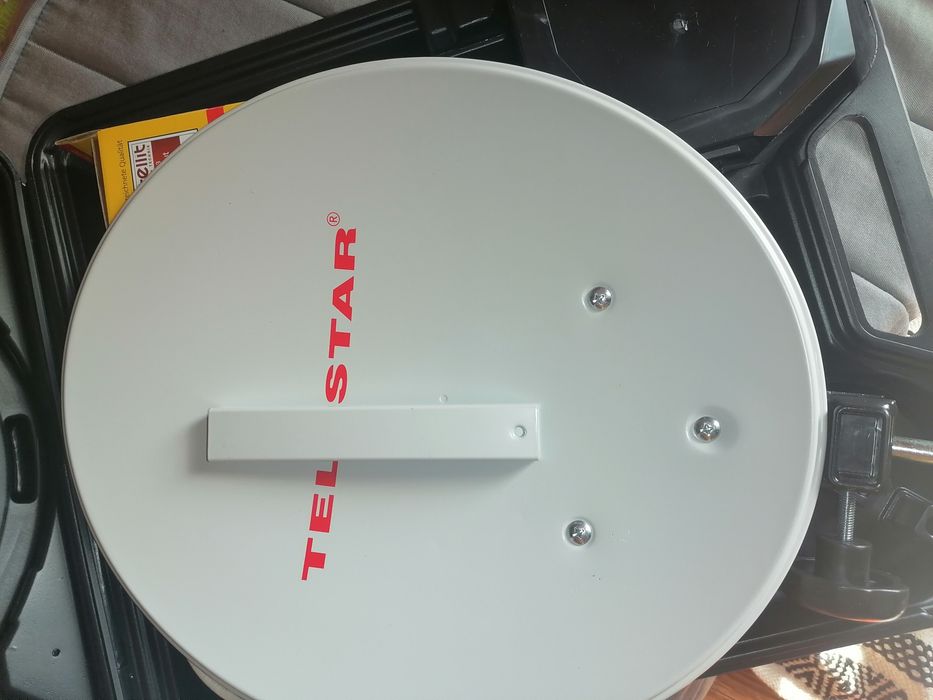 Antena satelitarna telestar