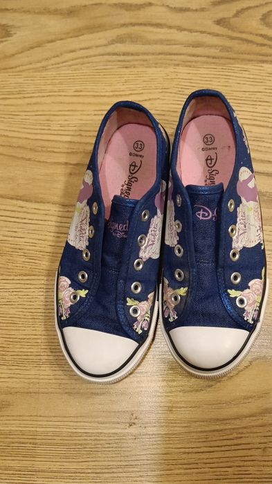 Trampki 33 w kwiaty, Violetta Disney