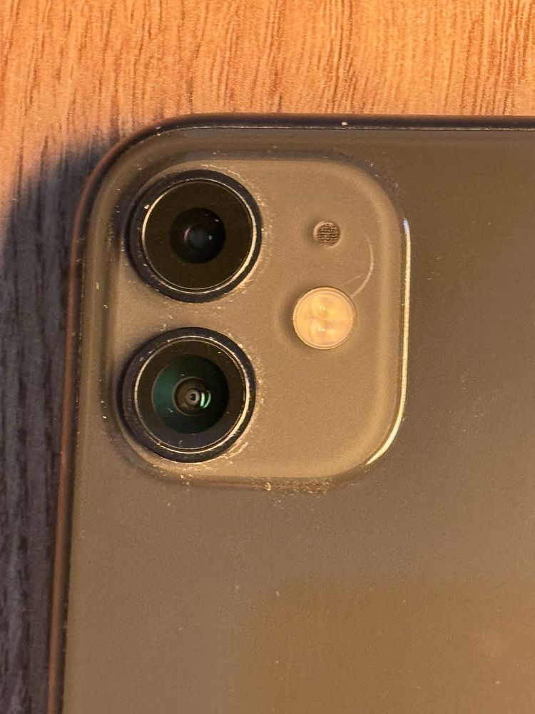 Iphone 11 128GB  bateria 74%