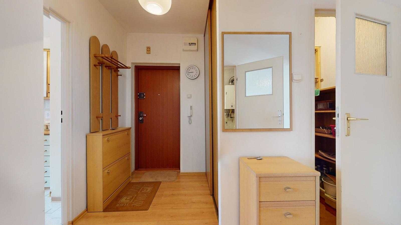 Langiewicza, 2 duże pokoje z balkonem
