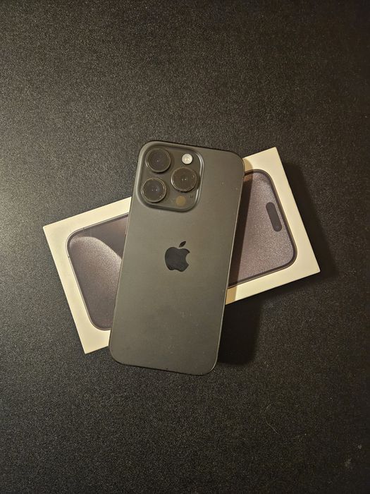 iPhone 15 pro black titanium 128GB