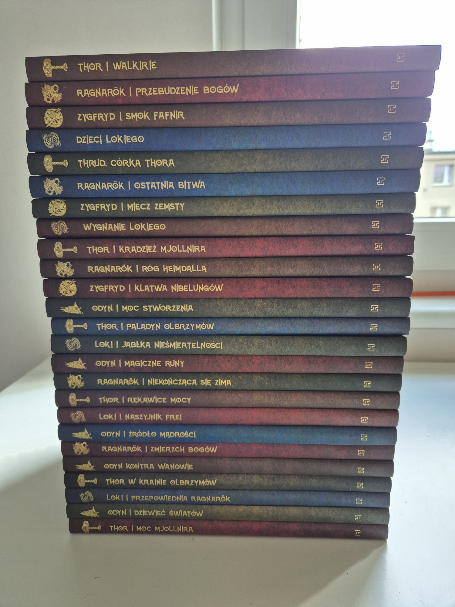 Mitologia Nordycka 25 tomów książek