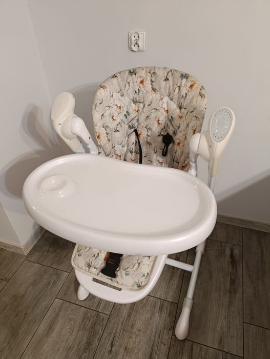 Caretero indigo krzesełko do karmienia