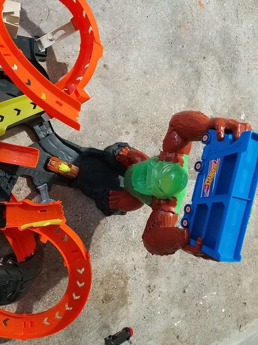 Pista do gorila hot wheels