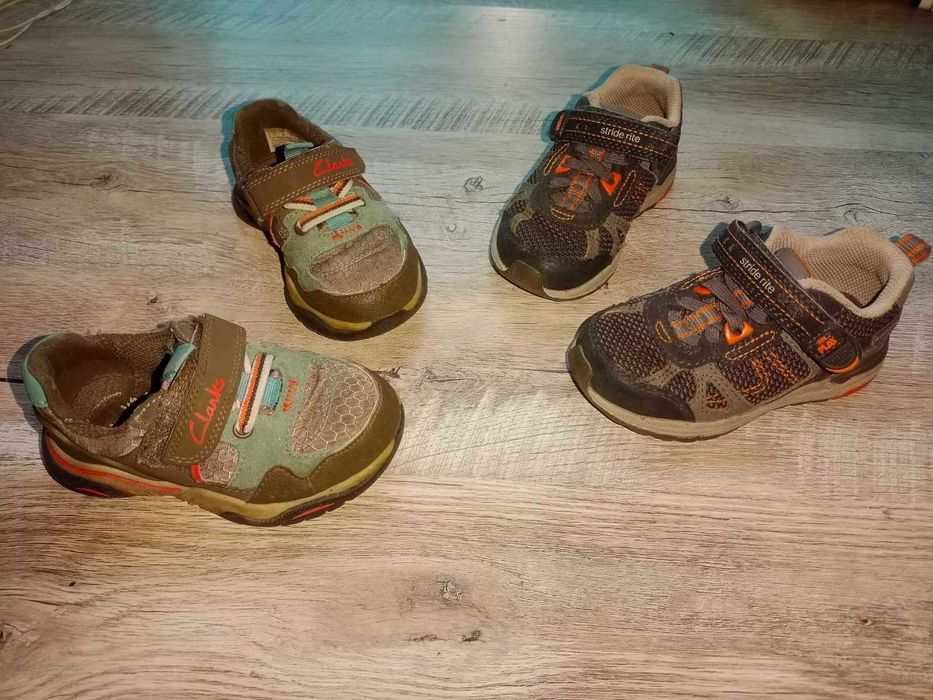 Кросівки для хлопчика 2 пари розмір 22,5 та 22